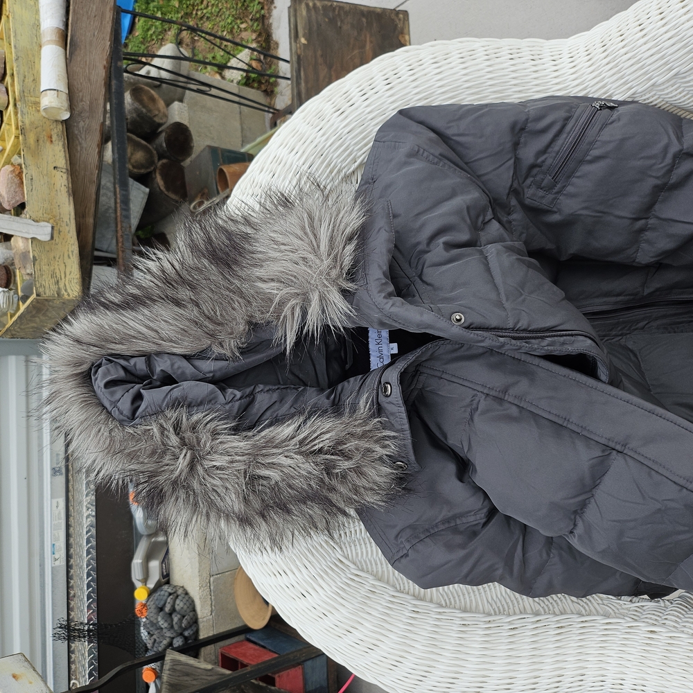 Gray Calvin Klein Puffer Jacket with Faux Fur Hood Size XL